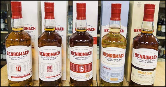 pic of the Kelowna Arc Liquor Store with their logo